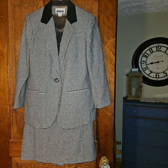 Prophecy Jackets & Blazers - Vintage Prophecy Houndstooth Suit Size 8 | 80s Two‑Piece Blazer & Skirt